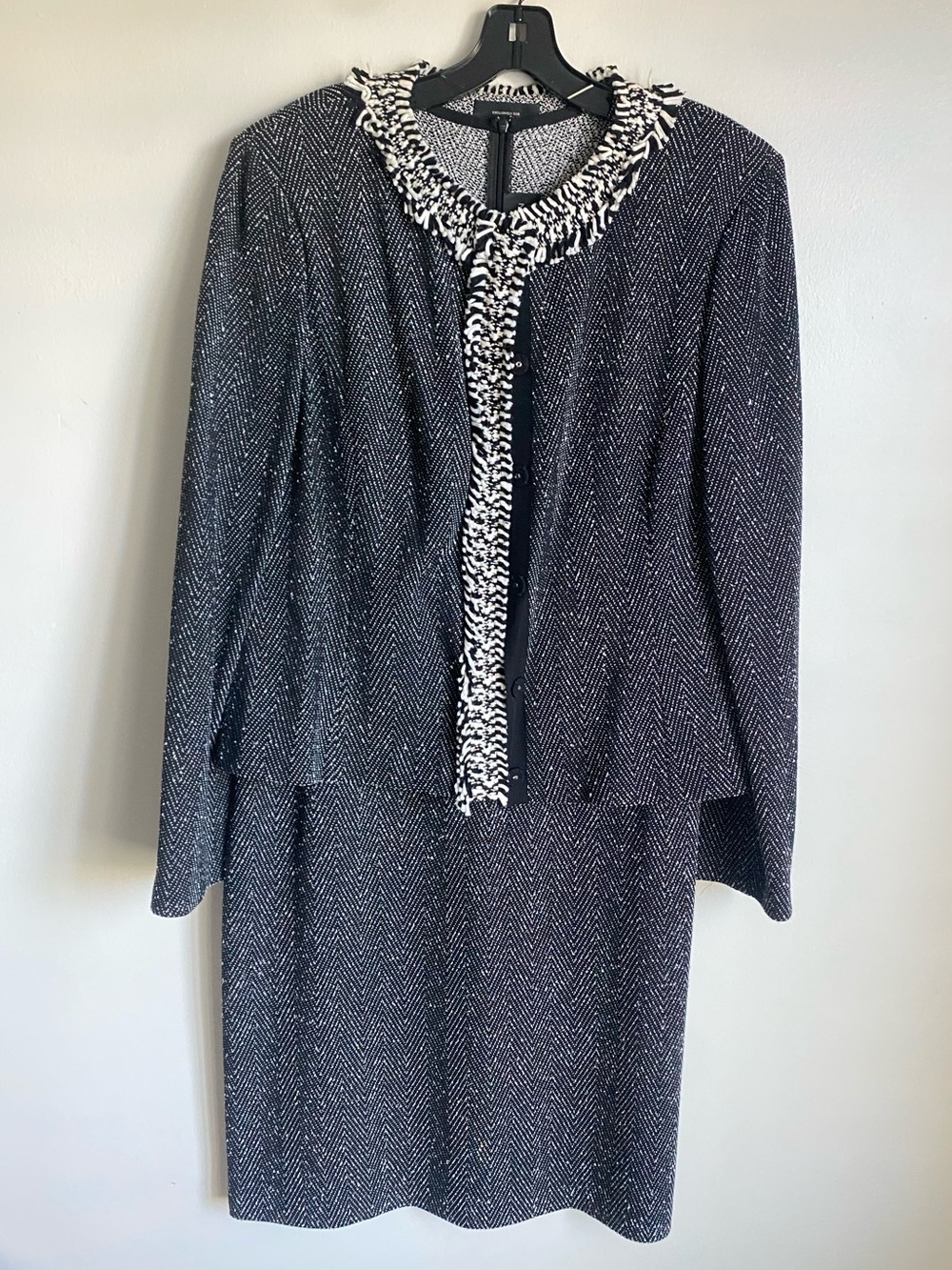 St. John Boutique Black White Wool Knit Dress Jacket Set 16